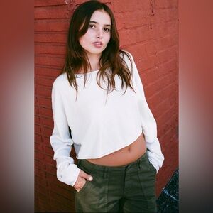 PacSun White Long Sleeve Crop Top